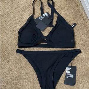 Women’s Medium Hurley Bikini Set